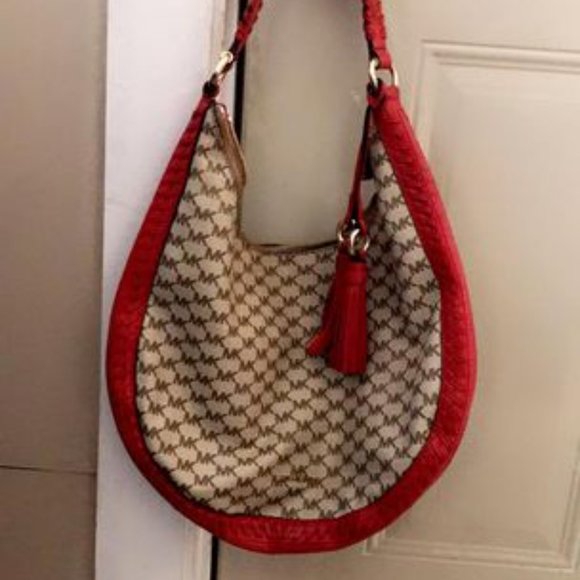 Purse - Picture 2 of 3